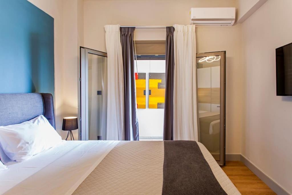 Minimal Loft Art With Sea View Over Heraklion Harbour Heraklion (Crete) Exterior foto